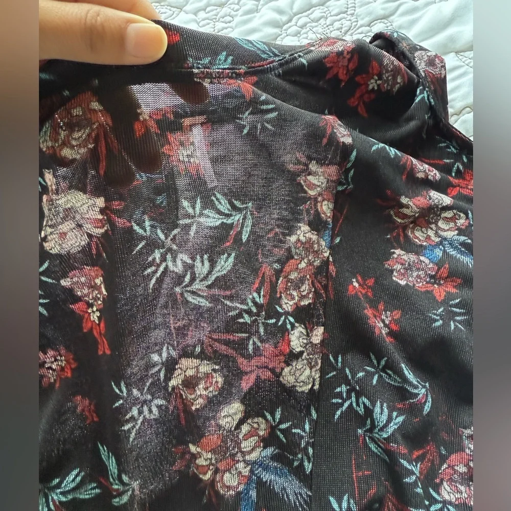 Free People Black Floral Ruffle‎ Shoulder Blouse Long Sleeve Size S